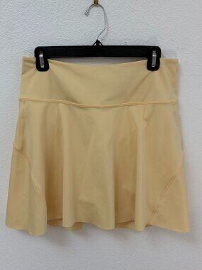 Athleta Ace Tennis Skort 15.5" M Butter Yellow Built-In Shorts